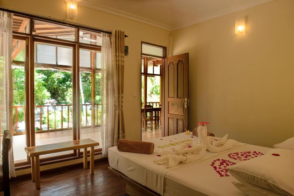 Detour Beach View Hangnaameedhoo Ngoại thất bức ảnh